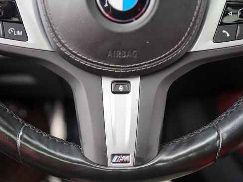 Used 2022 BMW X6 xDrive40i w/ M Sport Package image 29