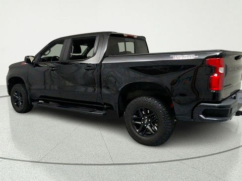 Used 2024 Chevrolet Silverado 1500 LT Trail Boss w/ Convenience Package II AWD/4WD image 3