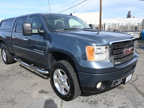 Used 2012 GMC Sierra 2500 Denali image 4