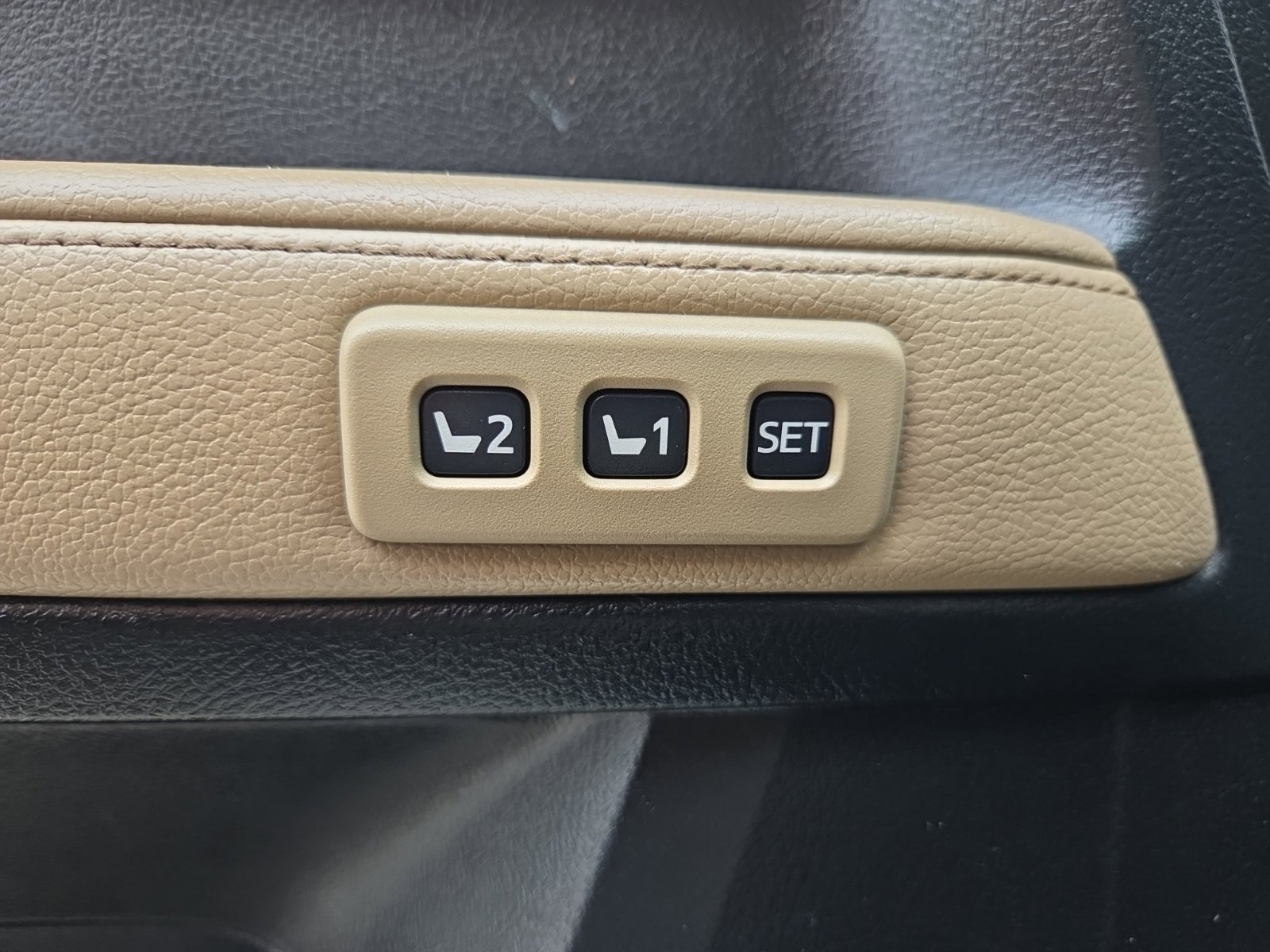 Used 2019 Toyota 4Runner Limited AWD/4WD image 20