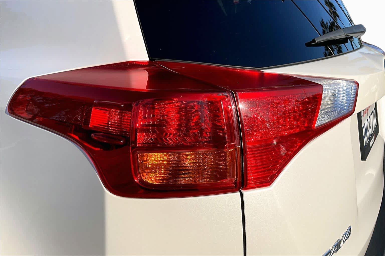 Used 2013 Toyota RAV4 Limited AWD/4WD image 27