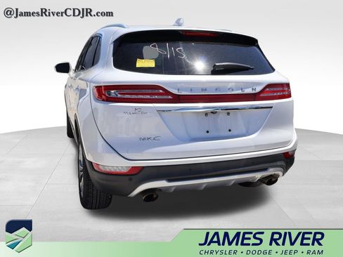 Used 2019 Lincoln MKC Select w/ Select Plus Package FWD image 20