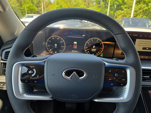 Used 2026 INFINITI QX80 Luxe w/ Cargo Package AWD/4WD image 11