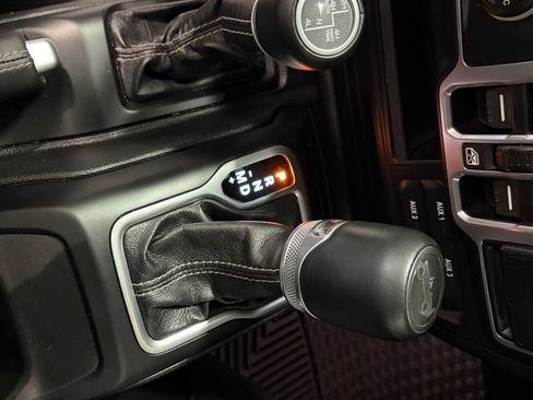 Used 2018 Jeep Wrangler Unlimited Sahara w/ Dual Top Group AWD/4WD image 22