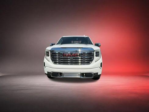 Used 2022 GMC Sierra 1500 Denali AWD/4WD image 3