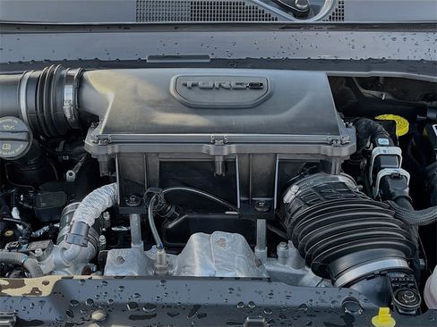 Used 2023 Jeep Compass Limited image 30