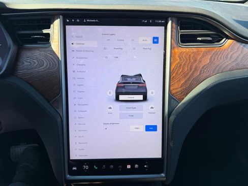 Used 2019 Tesla Model X Long Range image 9