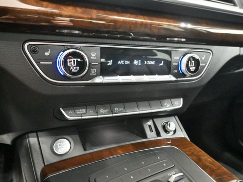 Used 2019 Audi Q5 2.0T Premium AWD/4WD image 15