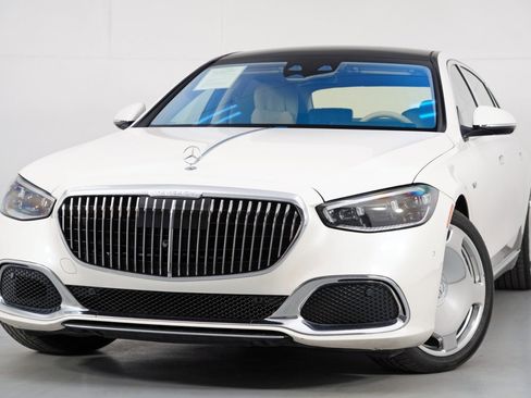 Used 2023 Mercedes-Benz Maybach S 680 4MATIC image 3