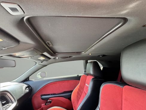 Used 2017 Dodge Challenger SRT Hellcat RWD image 13