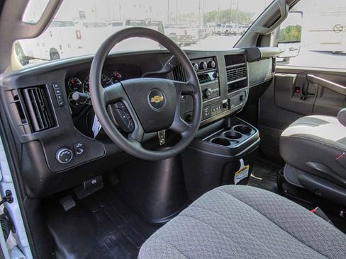 New 2025 Chevrolet Express 3500 w/ Power Convenience Package image 18