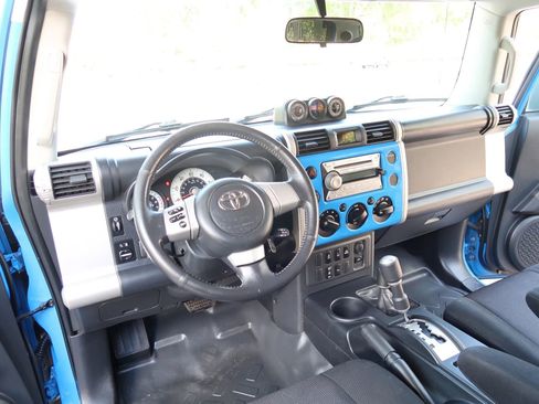 Used 2007 Toyota FJ Cruiser 4WD image 21