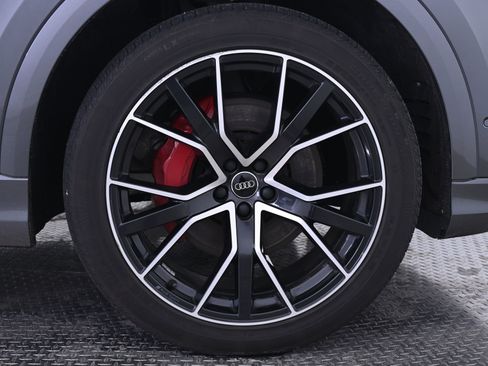 Used 2020 Audi Q8 Prestige w/ Prestige Package image 14