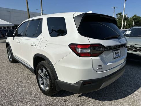 Used 2024 Honda Pilot EX-L image 6