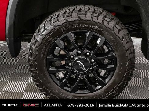 Used 2025 Chevrolet Silverado 2500 LTZ w/ Trail Boss Package AWD/4WD image 36