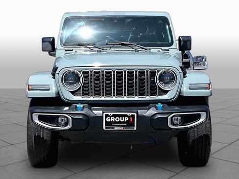 Used 2024 Jeep Wrangler Unlimited Sahara AWD/4WD image 4