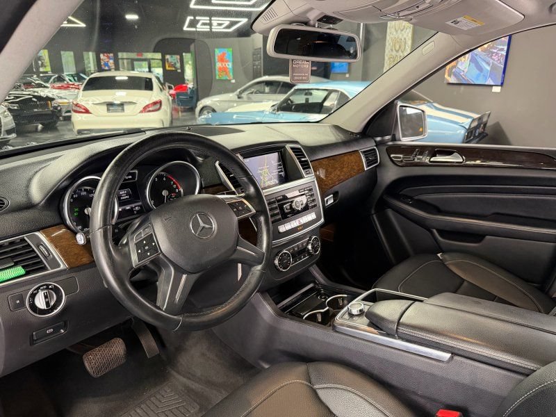 Used 2013 Mercedes-Benz ML 350 4MATIC image 9