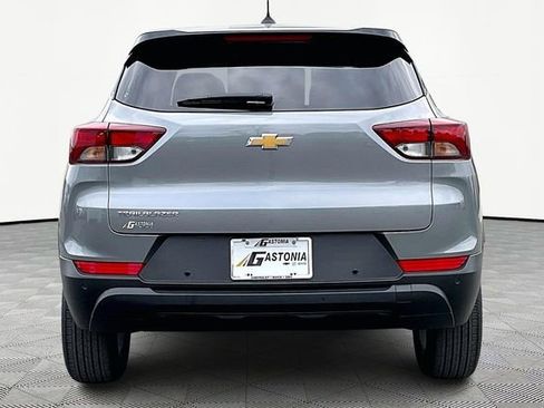 Used 2024 Chevrolet TrailBlazer LS w/ LS Convenience Package image 6
