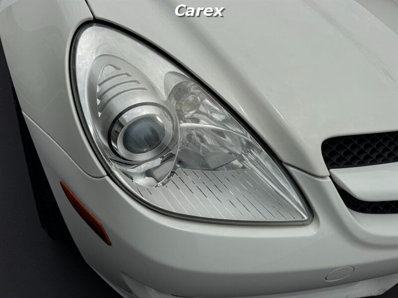 Used 2010 Mercedes-Benz SLK 350 image 8