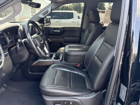 Used 2019 GMC Sierra 1500 Denali w/ Denali Ultimate Package AWD/4WD image 9