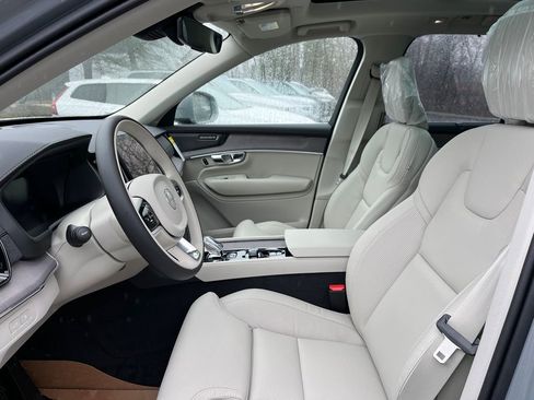 New 2026 Volvo XC90 T8 Ultra w/ Protection Package Premier AWD/4WD image 10