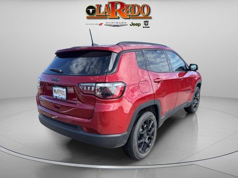 New 2026 Jeep Compass Latitude image 7