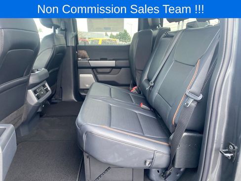 Used 2026 Ford F350 Lariat w/ FX4 Off-Road Package image 30