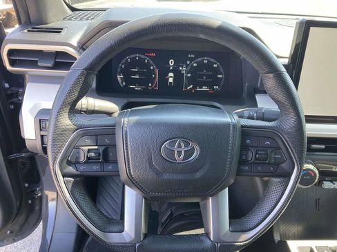 Used 2024 Toyota Tacoma TRD Off-Road AWD/4WD image 29