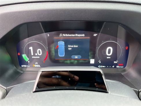 Used 2025 Ford Explorer Platinum w/ Ultimate Package image 11