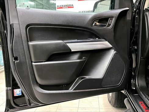 Used 2019 Chevrolet Colorado LT w/ Redline Special Edition image 20