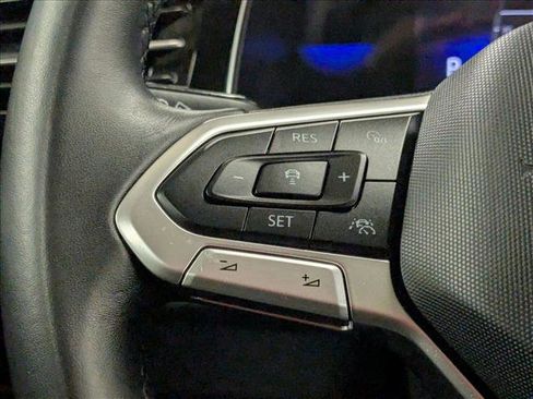 Used 2025 Volkswagen Jetta SE image 10