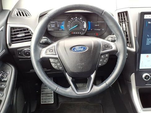Certified 2023 Ford Edge SEL w/ Sport Appearance Package AWD/4WD image 12