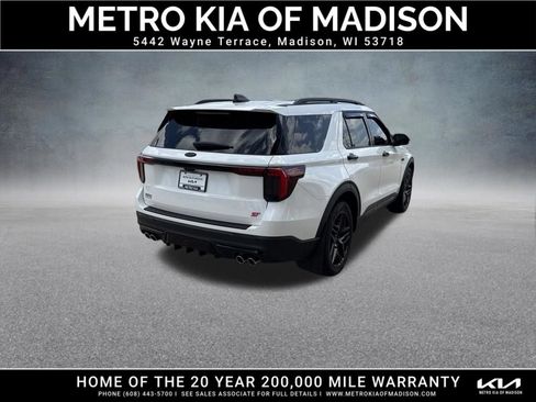 Used 2025 Ford Explorer ST w/ Sun And Sound Package AWD/4WD image 7