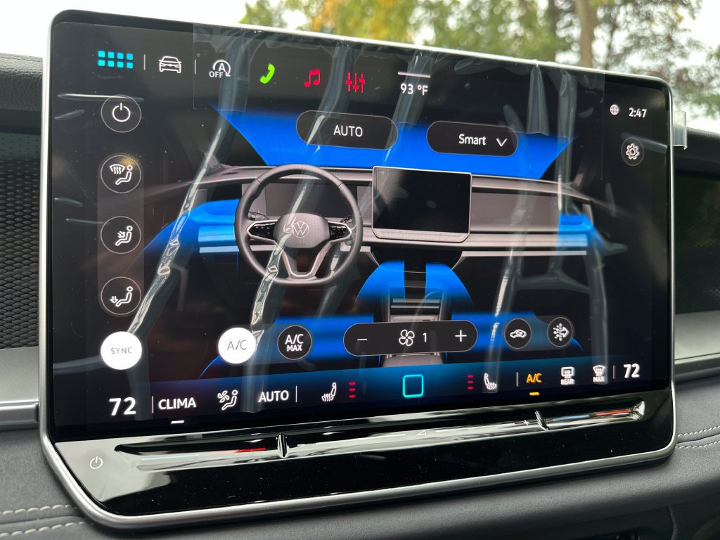 New 2026 Volkswagen Tiguan SE R-Line AWD/4WD image 16