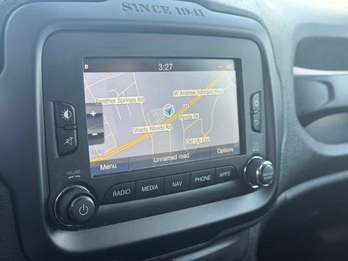Used 2016 Jeep Renegade Latitude AWD/4WD image 5
