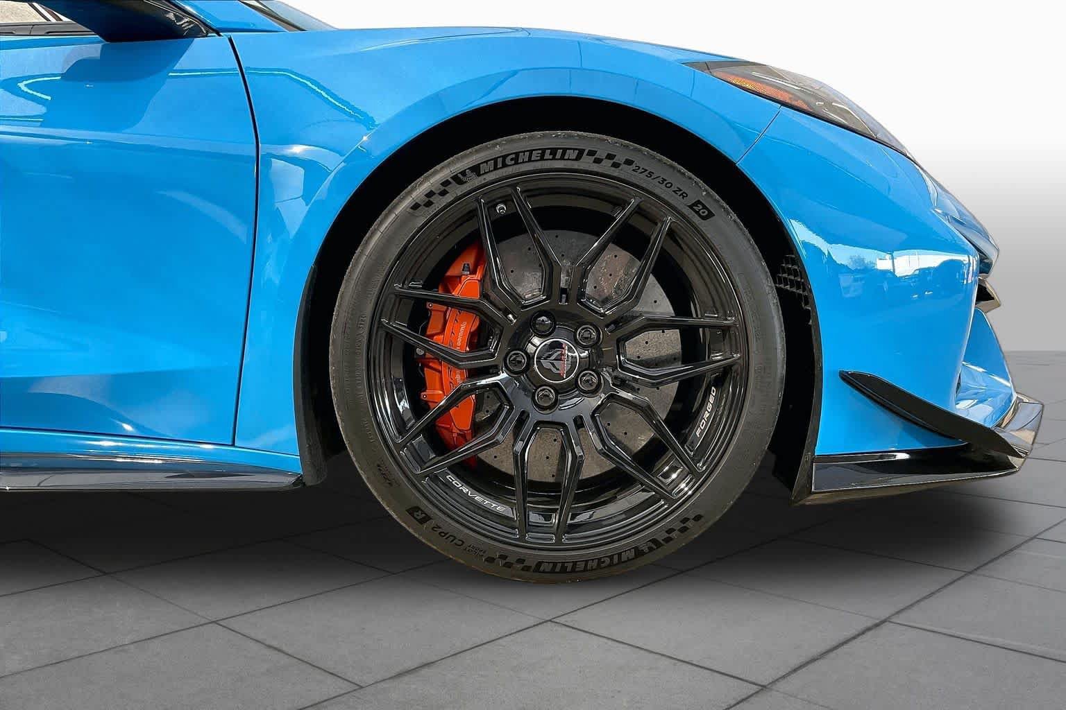 Used 2024 Chevrolet Corvette Z06 w/ Z07 Performance Package RWD image 12