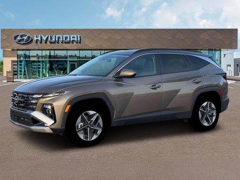 New 2026 Hyundai Tucson SEL image 2