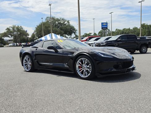 Used 2016 Chevrolet Corvette Z06 w/ Z07 Performance Package RWD image 2