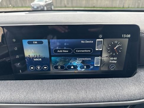 Used 2025 Nissan Kicks SV w/ Charging Package image 29