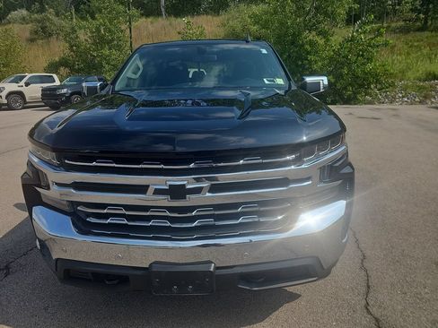 Used 2020 Chevrolet Silverado 1500 LT w/ All-Star Edition AWD/4WD image 2