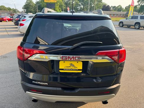 Used 2017 GMC Acadia SLT FWD image 7
