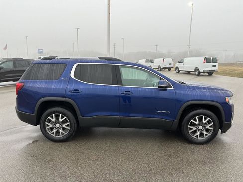 Used 2023 GMC Acadia SLE w/ Driver Convenience Package image 10