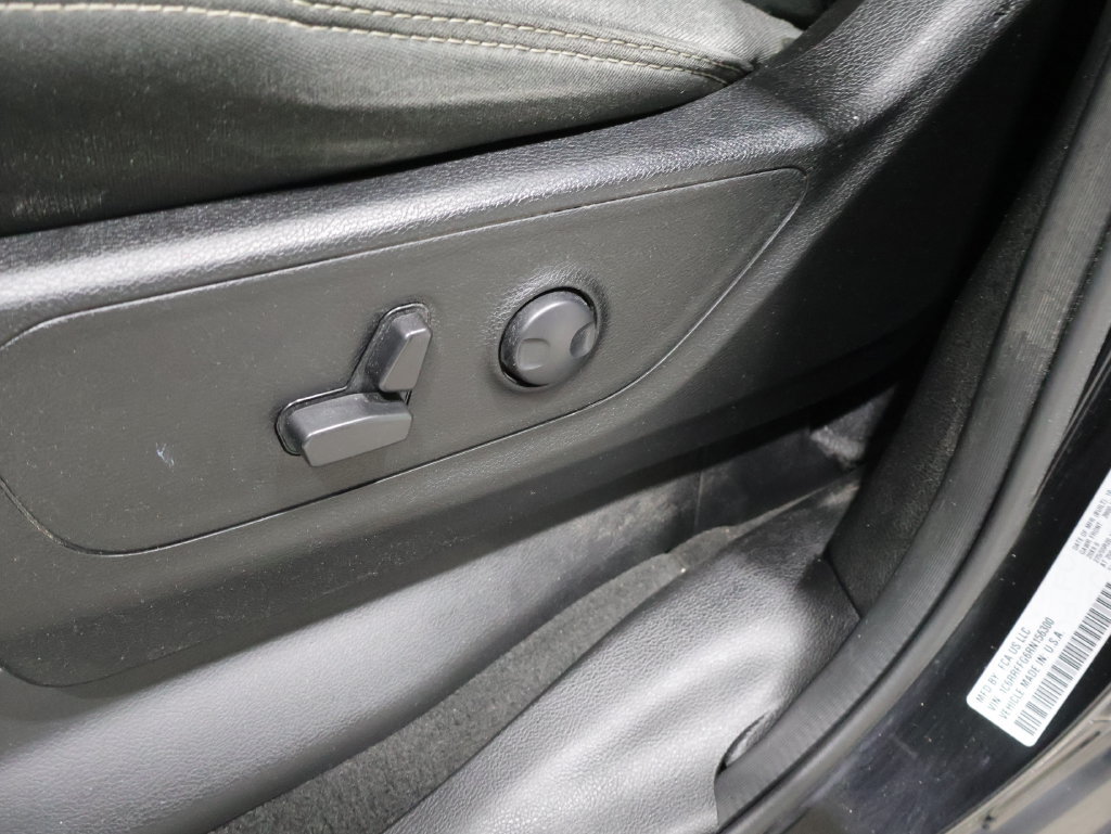 Used 2024 RAM 1500 Big Horn AWD/4WD image 11