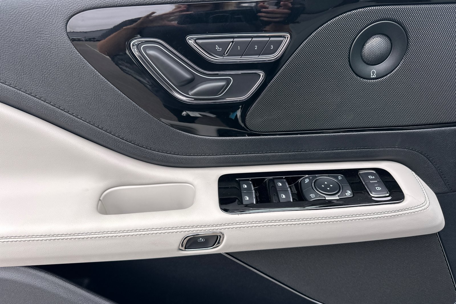 New 2026 Lincoln Aviator Reserve AWD/4WD image 10