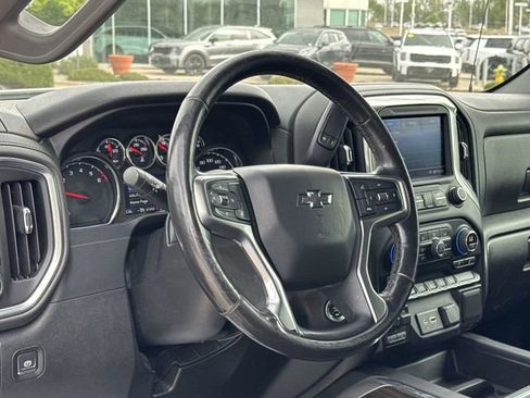 Used 2019 Chevrolet Silverado 1500 LT Trail Boss AWD/4WD image 13