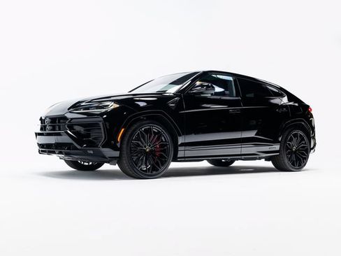 Used 2025 Lamborghini Urus SE AWD/4WD image 66