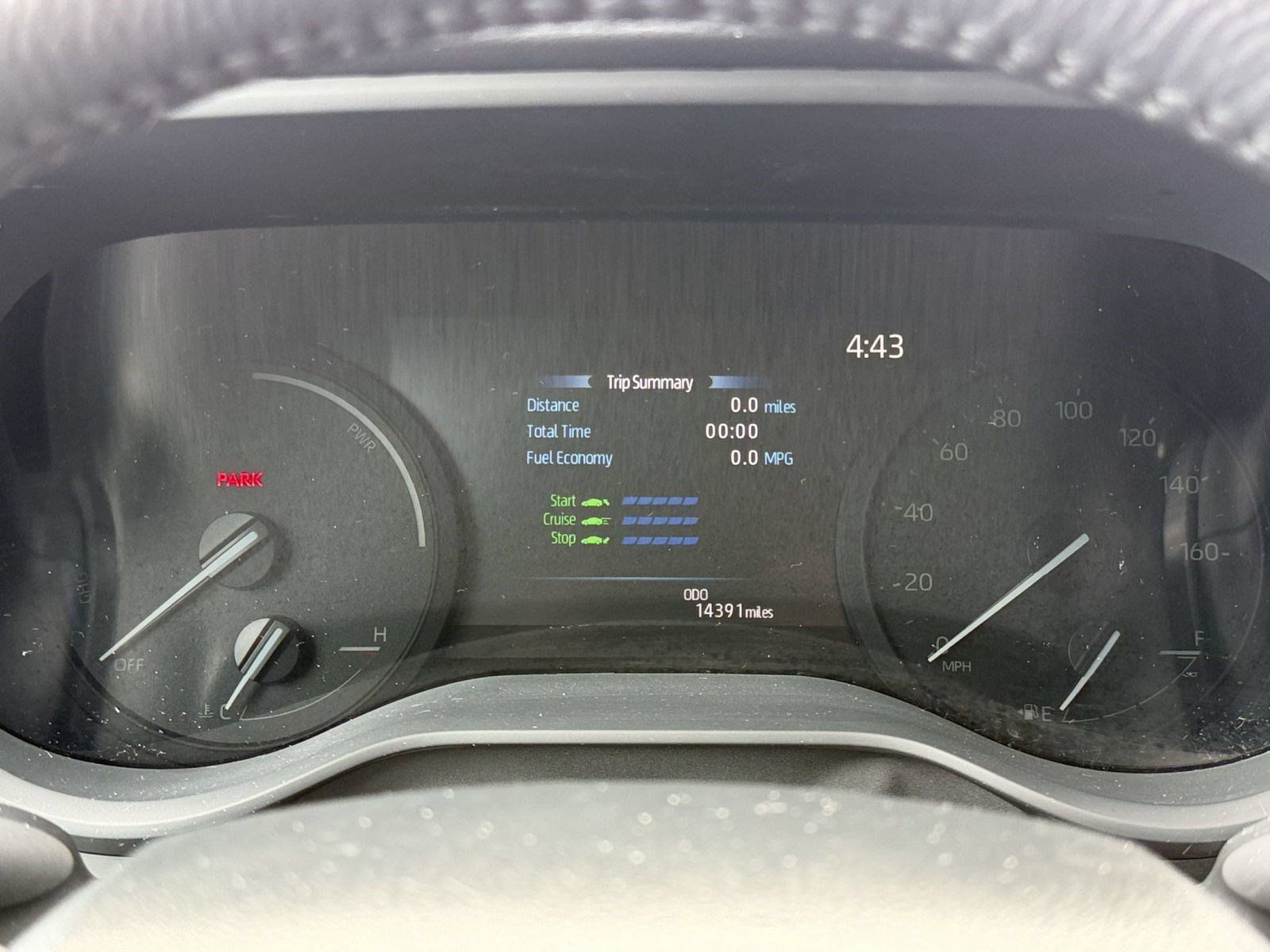Used 2025 Toyota Sienna XLE FWD image 23