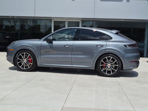 New 2026 Porsche Cayenne S AWD/4WD image 2