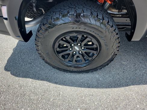 Used 2025 Ford F150 Raptor AWD/4WD image 7