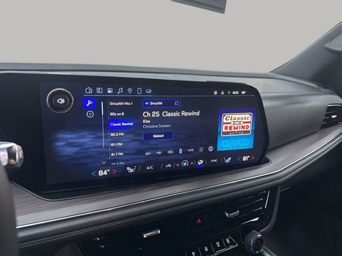 Used 2025 Chevrolet Tahoe Z71 image 35